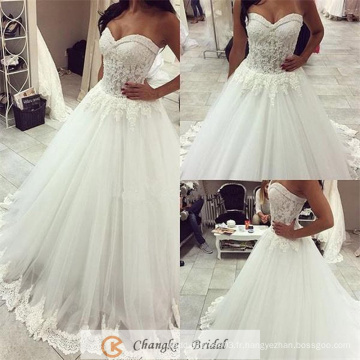 Fabriqués sur mesure Robe de mariée Sweetheart Applique Dentelle Tulle Court Train Robe de mariée 2017 Arabie Saoudite